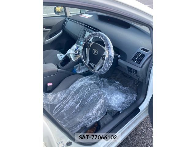 Toyota PRIUS 2010-04 8337488-8