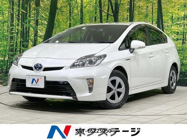 Toyota PRIUS 2015-02 8337452-0