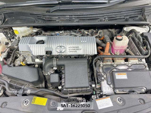 Toyota PRIUS 2015-02 8337452-17