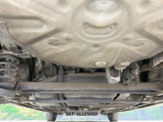 Toyota PRIUS 2015-02 8337452-18
