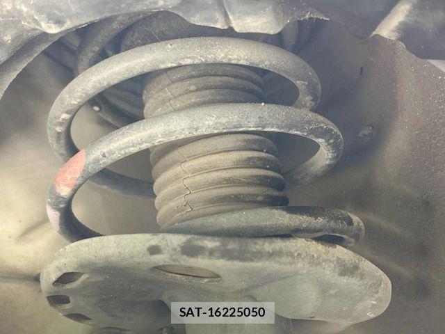 Toyota PRIUS 2015-02 8337452-19