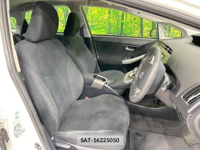 Toyota PRIUS 2015-02 8337452-7