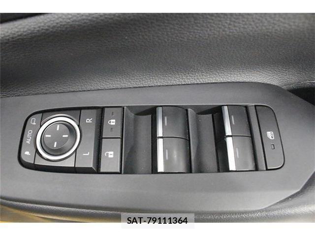 Toyota PRIUS 2023-06 8337418-28