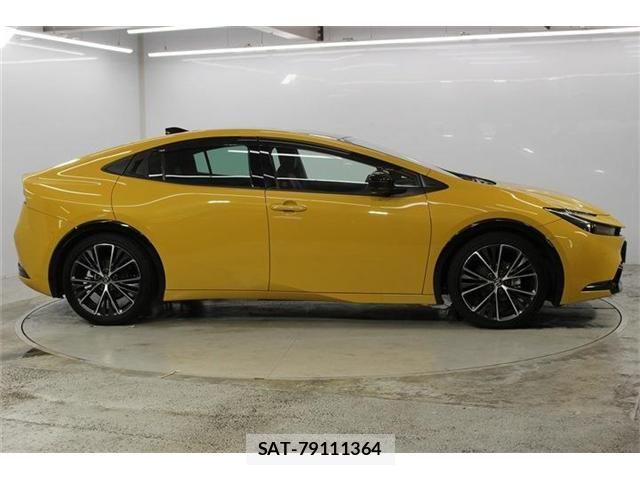 Toyota PRIUS 2023-06 8337418-3