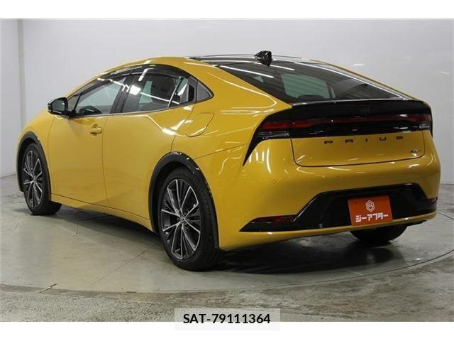 Toyota PRIUS 2023-06 8337418-6