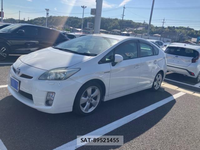 Toyota PRIUS 2011-11 8337479-1