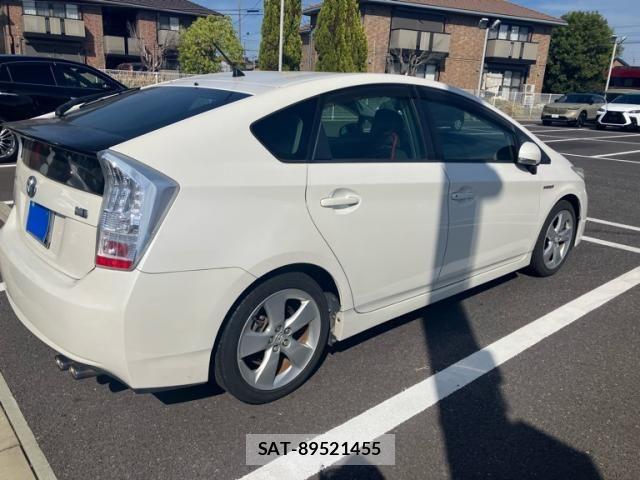 Toyota PRIUS 2011-11 8337479-3