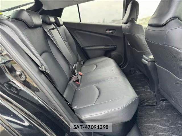 Toyota PRIUS 2017-09 8337442-18