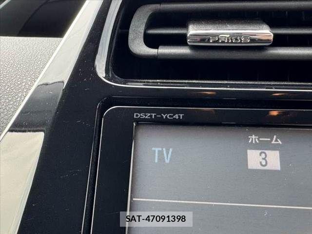 Toyota PRIUS 2017-09 8337442-21