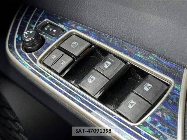 Toyota PRIUS 2017-09 8337442-28