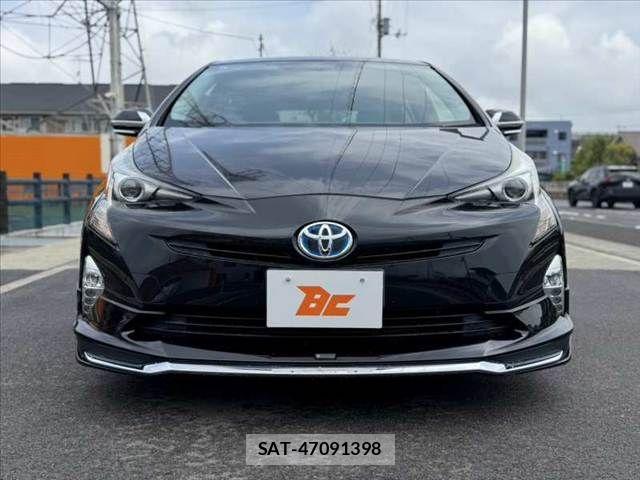 Toyota PRIUS 2017-09 8337442-8