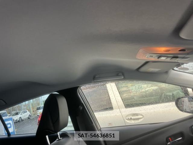Toyota PRIUS 2019-12 8337446-14