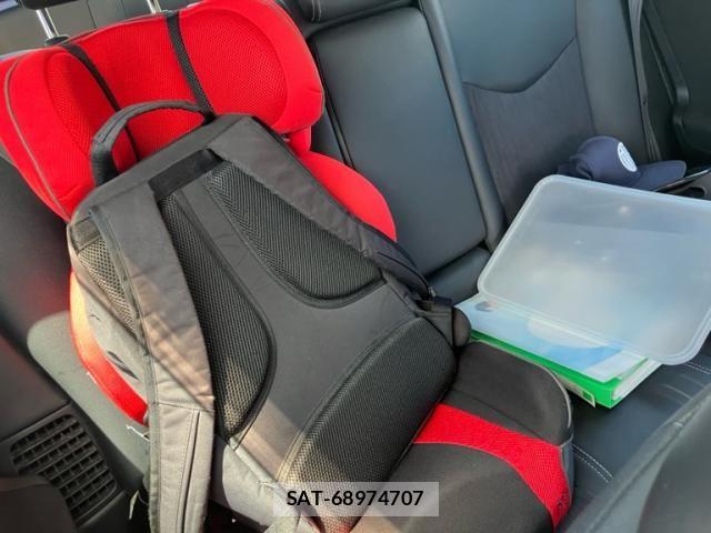 Toyota PRIUS 2012-08 8337476-14