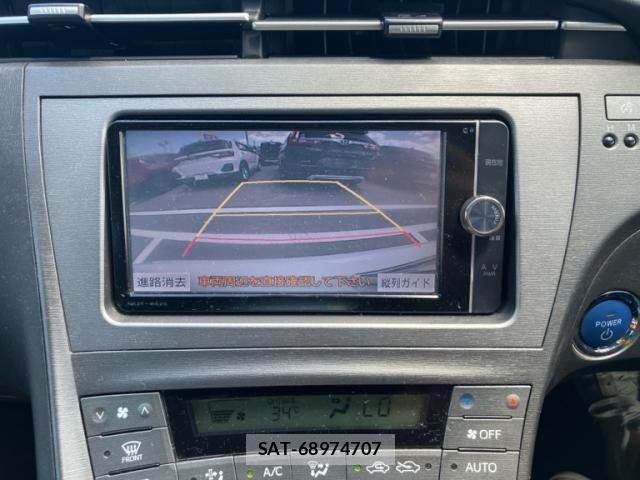 Toyota PRIUS 2012-08 8337476-17