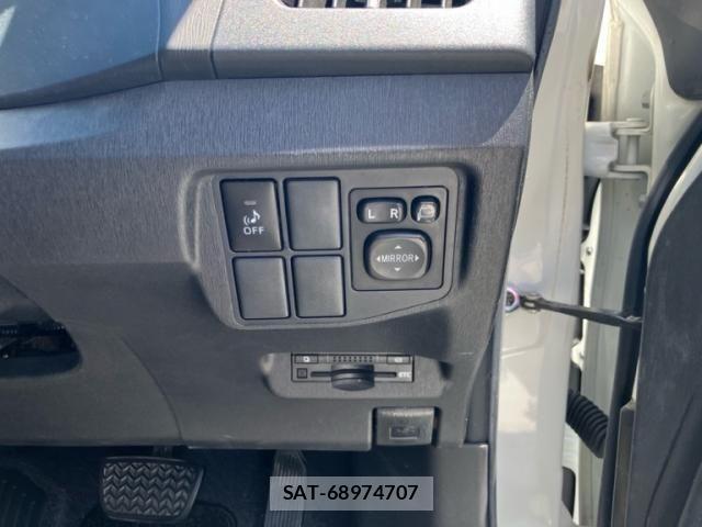 Toyota PRIUS 2012-08 8337476-8