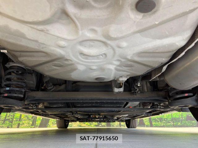 Toyota PRIUS 2015-08 8337454-17