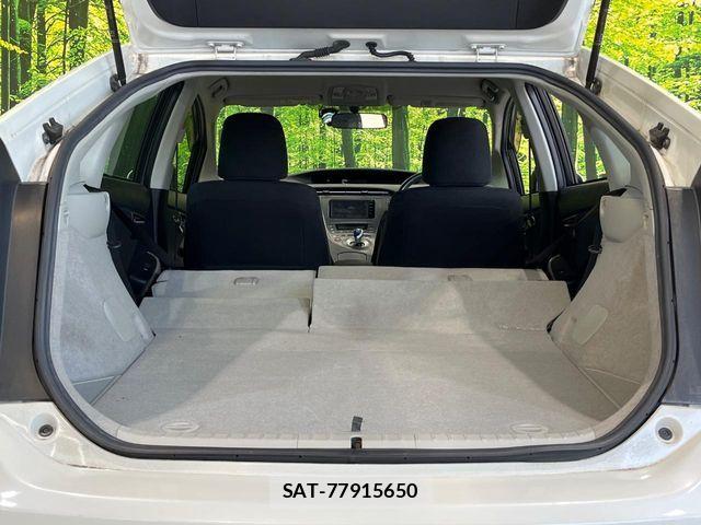 Toyota PRIUS 2015-08 8337454-8