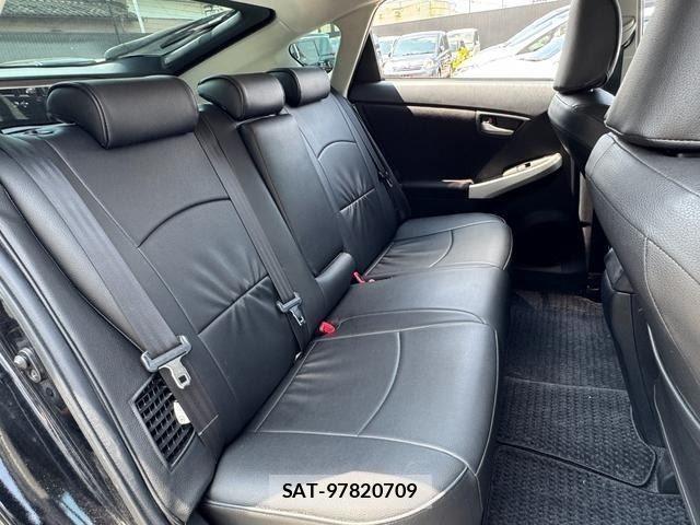 Toyota PRIUS 2012-02 8337459-9