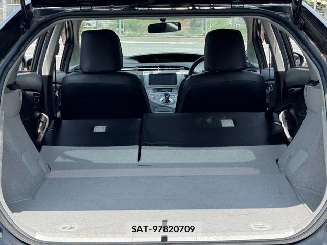 Toyota PRIUS 2012-02 8337459-12