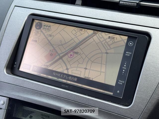 Toyota PRIUS 2012-02 8337459-22