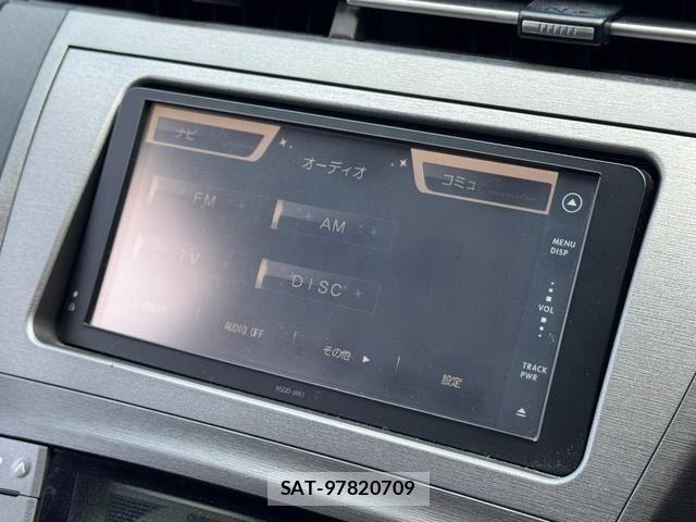 Toyota PRIUS 2012-02 8337459-24