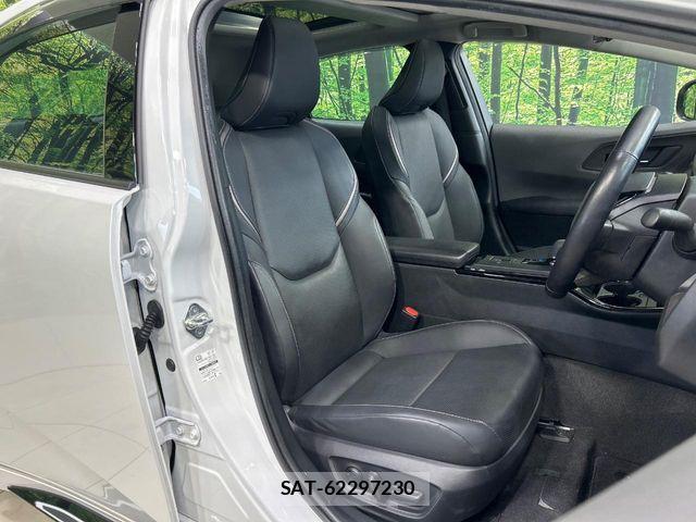 Toyota PRIUS 2023-05 8337405-11