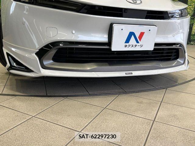Toyota PRIUS 2023-05 8337405-2