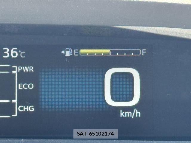 Toyota PRIUS 2019-02 8337439-12