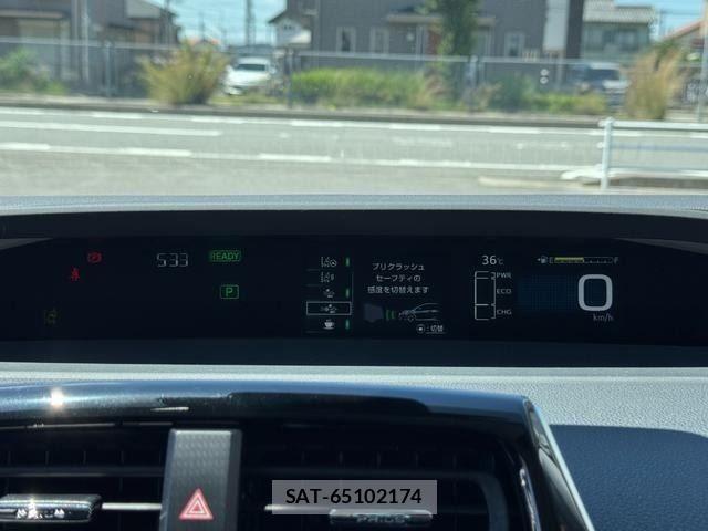 Toyota PRIUS 2019-02 8337439-18