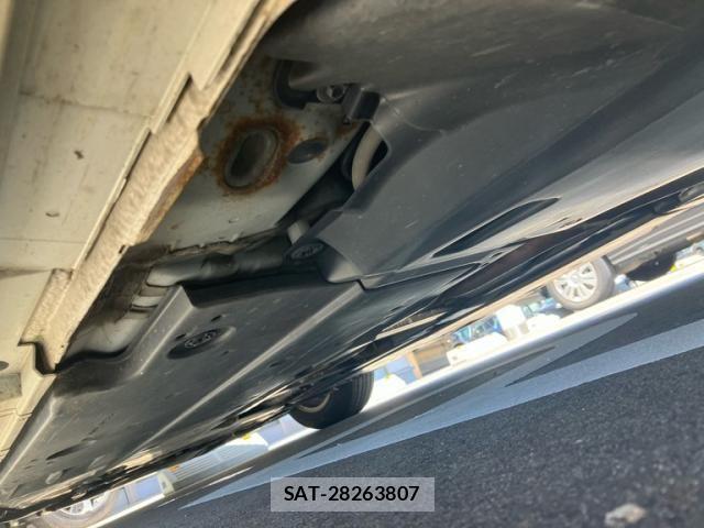 Toyota PRIUS 2016-10 8337466-10