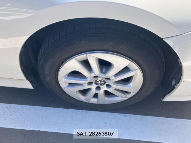 Toyota PRIUS 2016-10 8337466-3