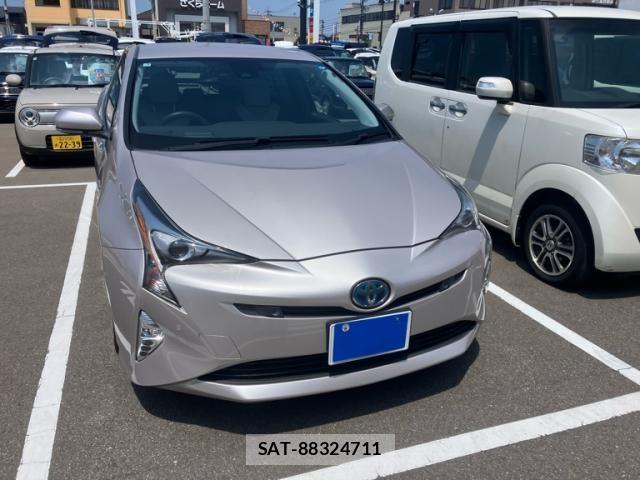 Toyota PRIUS 2017-02 8337448-0