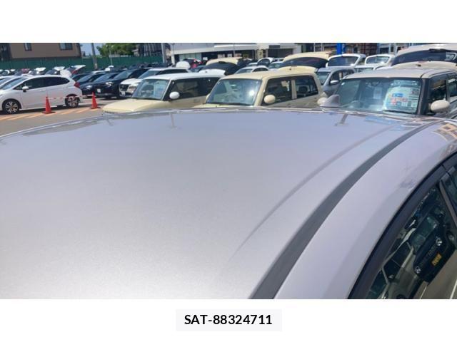 Toyota PRIUS 2017-02 8337448-19