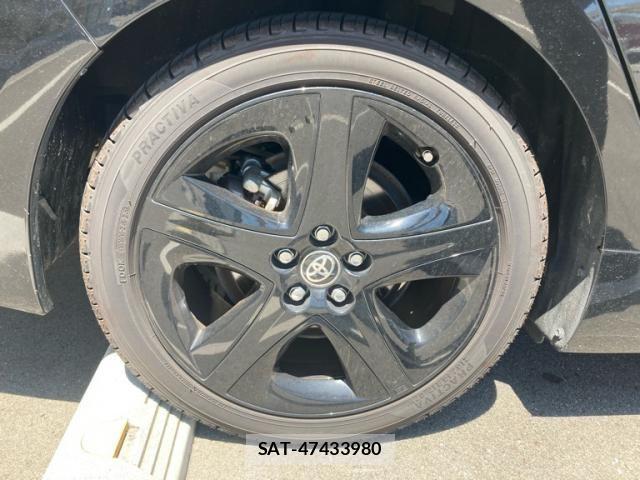 Toyota PRIUS 2022-03 8337425-5