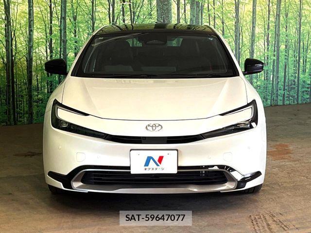 Toyota PRIUS 2023-07 8337414-13