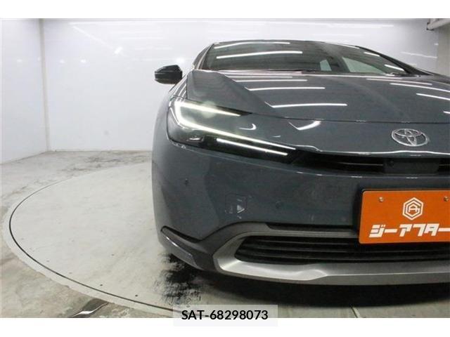 Toyota PRIUS 2023-02 8337427-10