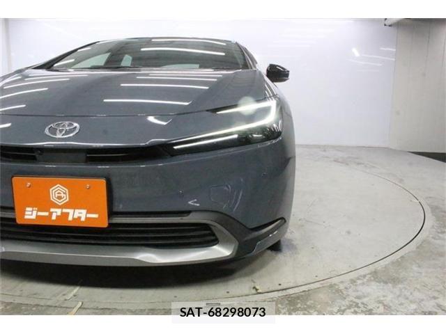 Toyota PRIUS 2023-02 8337427-12