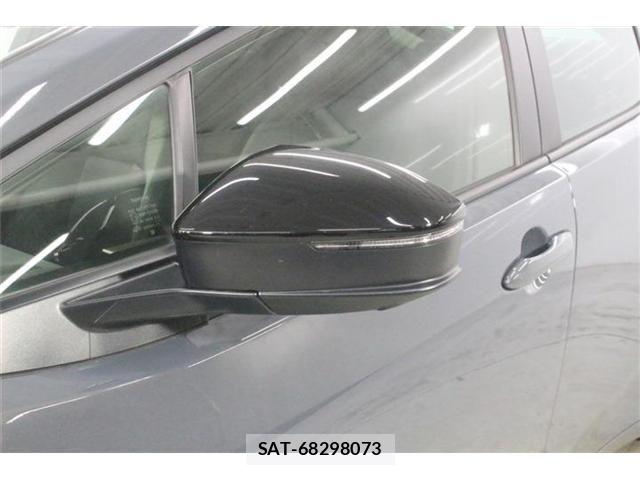 Toyota PRIUS 2023-02 8337427-14