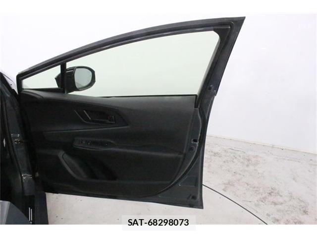 Toyota PRIUS 2023-02 8337427-27