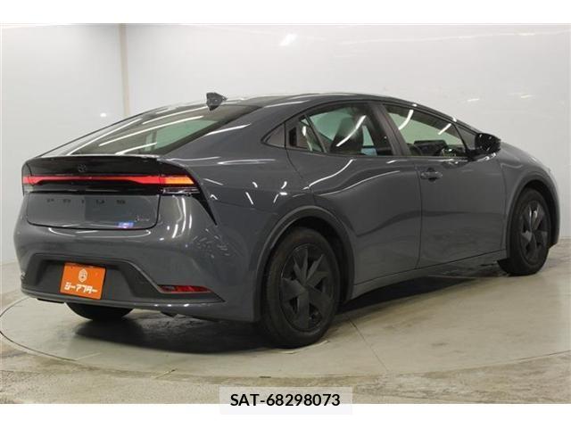 Toyota PRIUS 2023-02 8337427-4