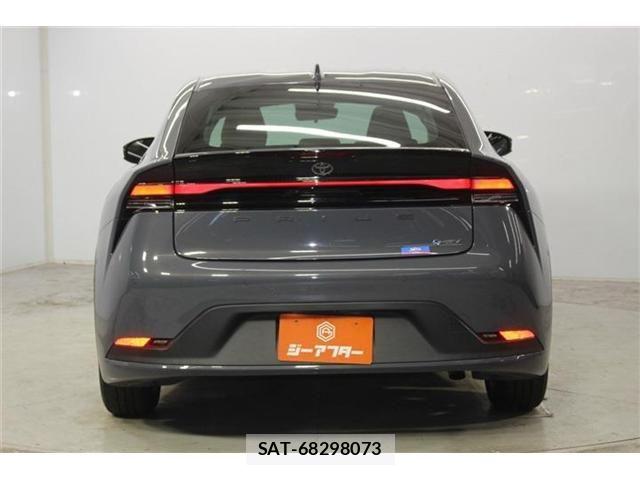 Toyota PRIUS 2023-02 8337427-5