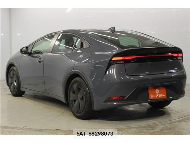 Toyota PRIUS 2023-02 8337427-6
