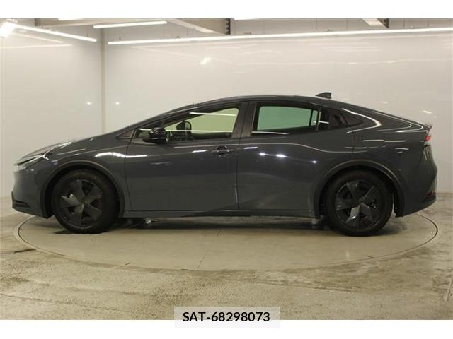 Toyota PRIUS 2023-02 8337427-7