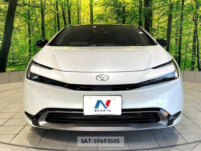 Toyota PRIUS 2025-07 8337408-13