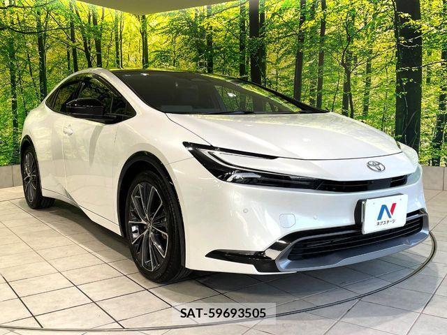 Toyota PRIUS 2025-07 8337408-15