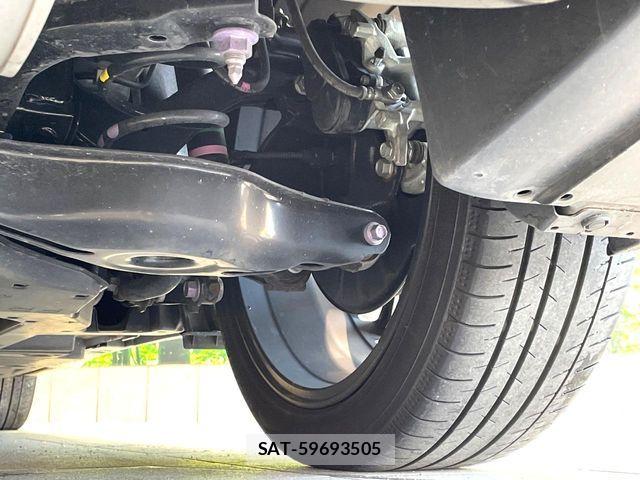Toyota PRIUS 2025-07 8337408-19