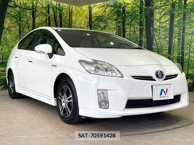 Toyota PRIUS 2010-06 8337457-15