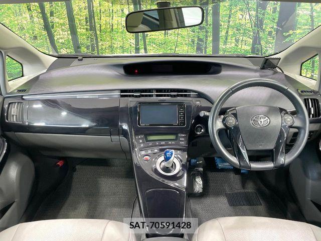 Toyota PRIUS 2010-06 8337457-1