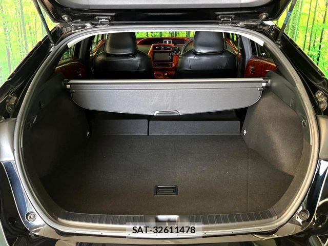 Toyota PRIUS 2017-11 8337445-10