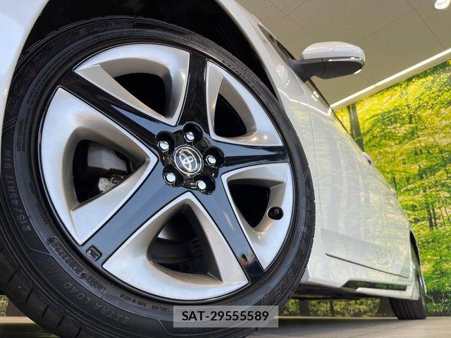 Toyota PRIUS 2020-11 8337423-11